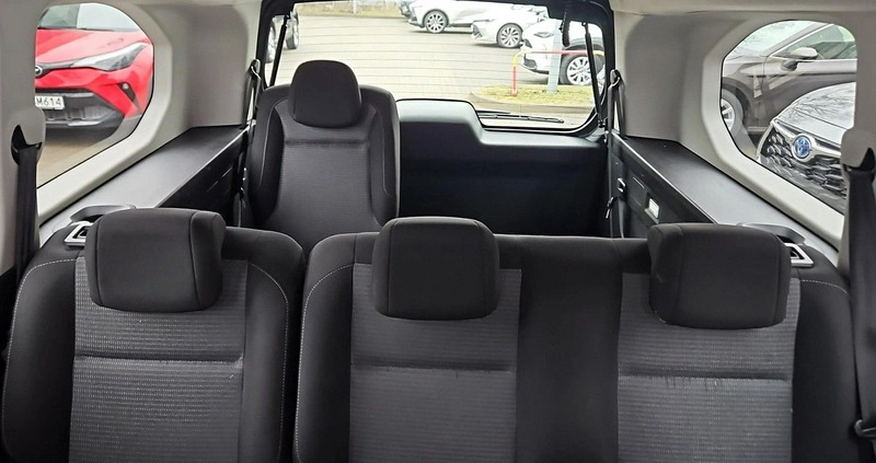 Toyota Proace City Verso cena 109900 przebieg: 18167, rok produkcji 2022 z Bierutów małe 352